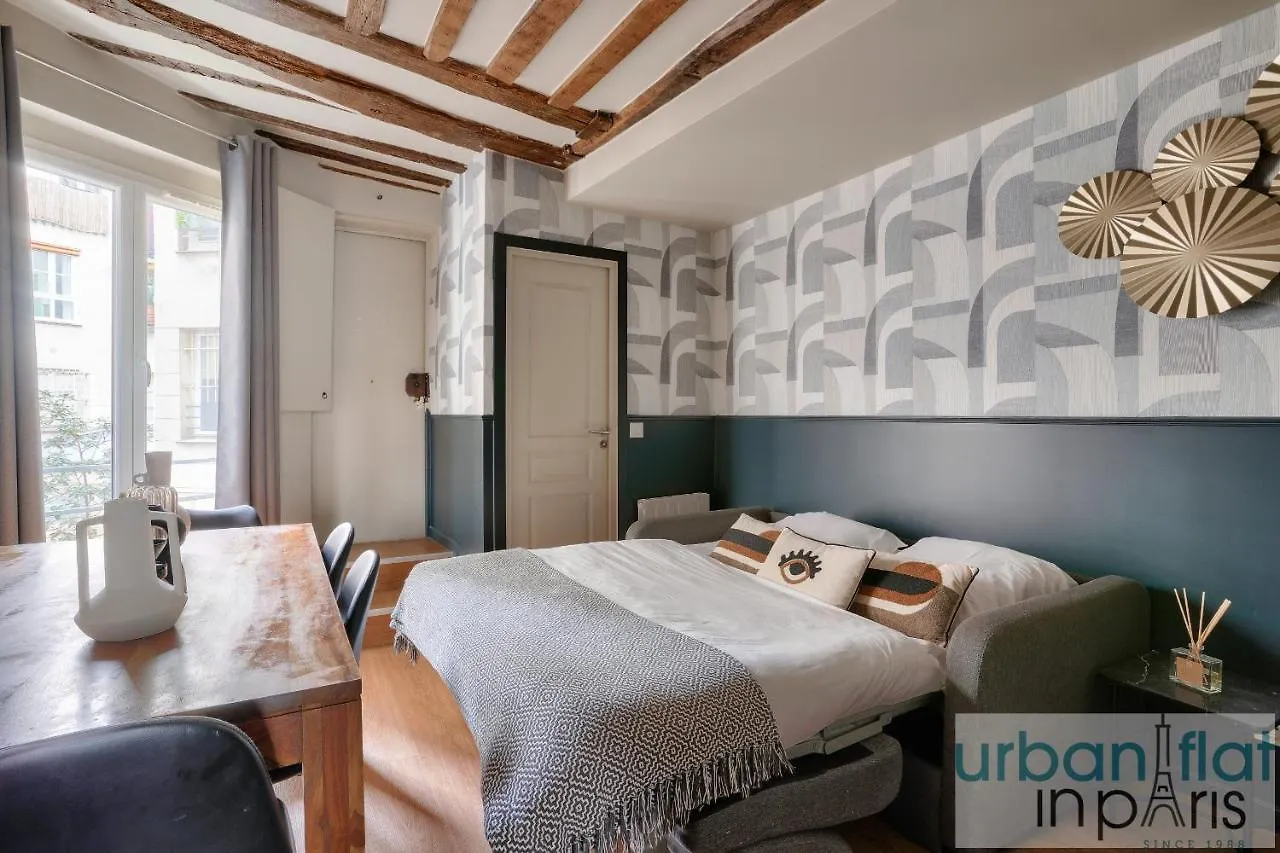 02 - Pretty 4Bdr Flat In Paris Apartment