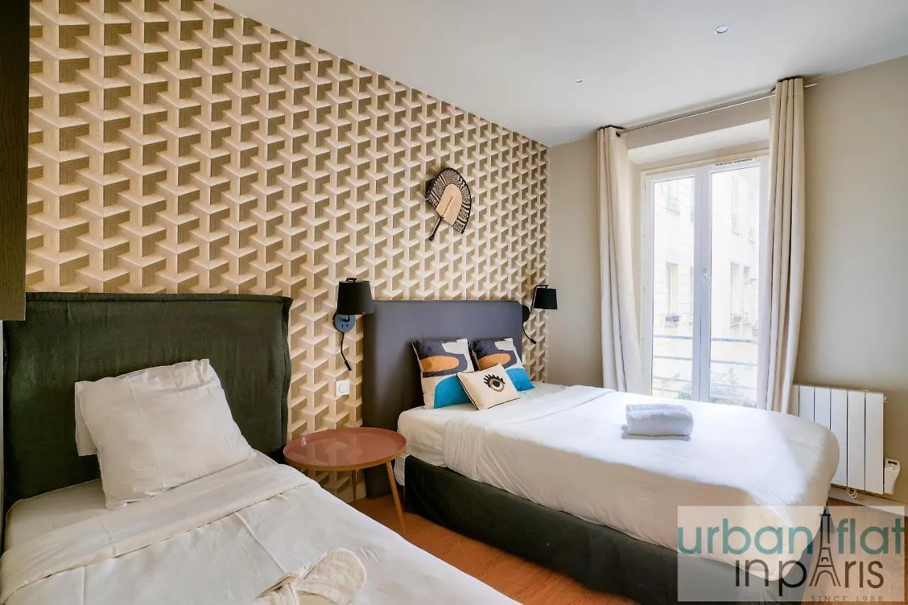 02 - Pretty 4Bdr Flat In Paris Apartment
